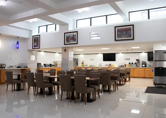 Lic Plaza Hotel